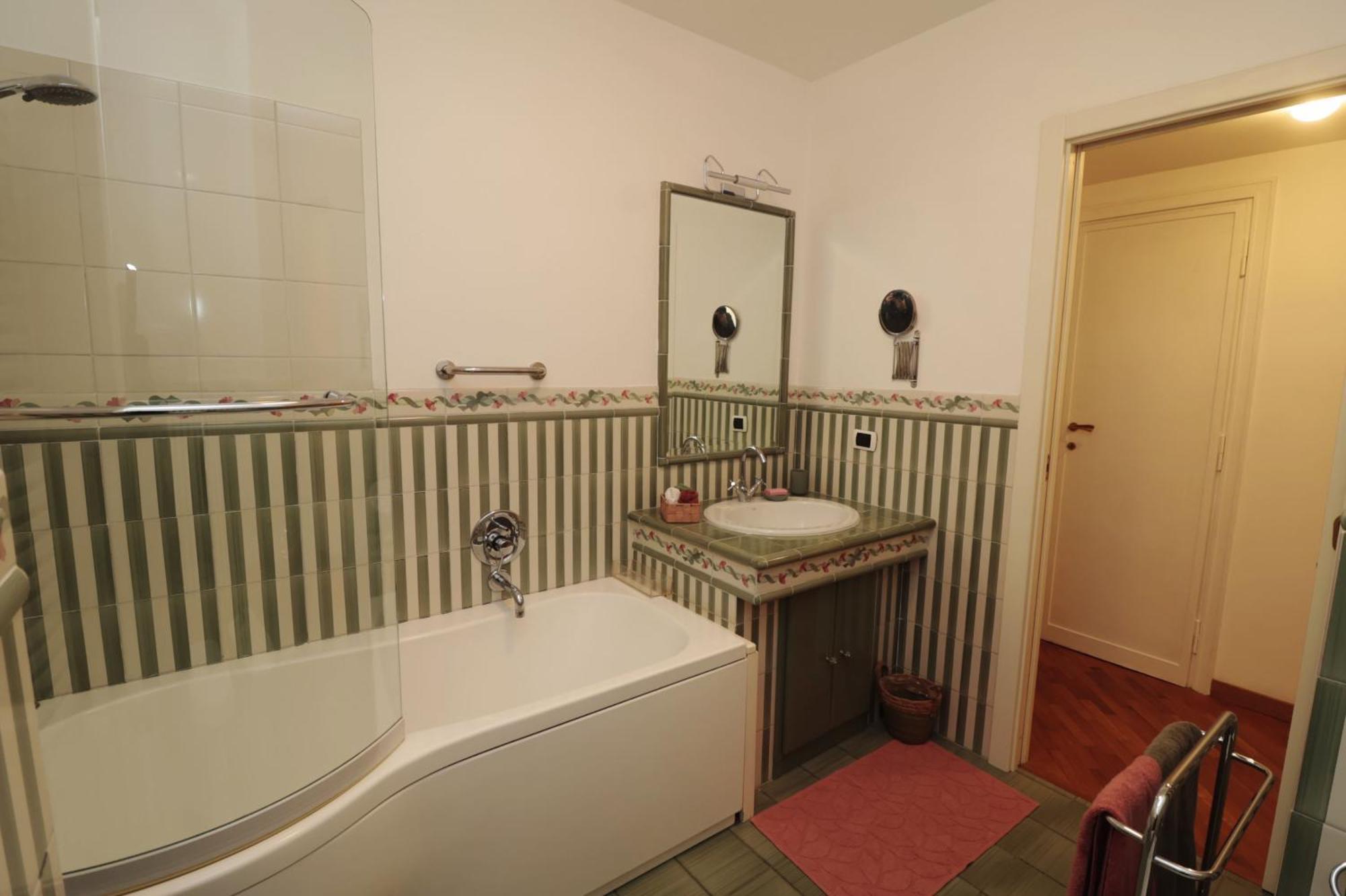 Apartamento Luminoso E Accogliente Con Giardino - Battistini *